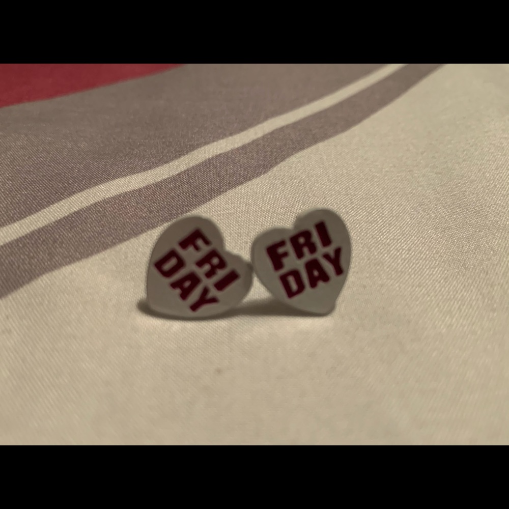 Heart Weekday Earrings - Picture 5 of 6